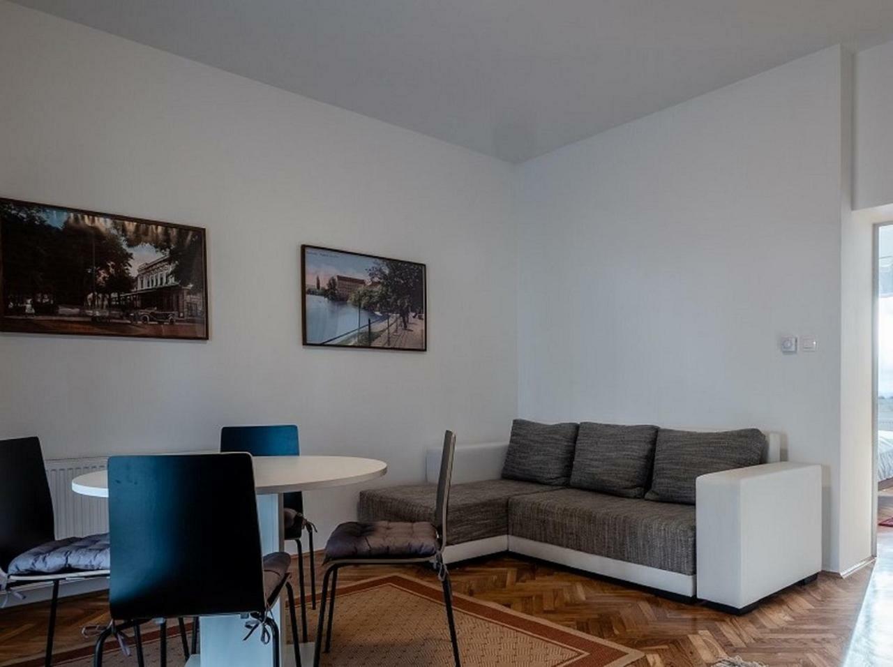 Eva Rooms & Studio Apartment Karlovac Exterior foto