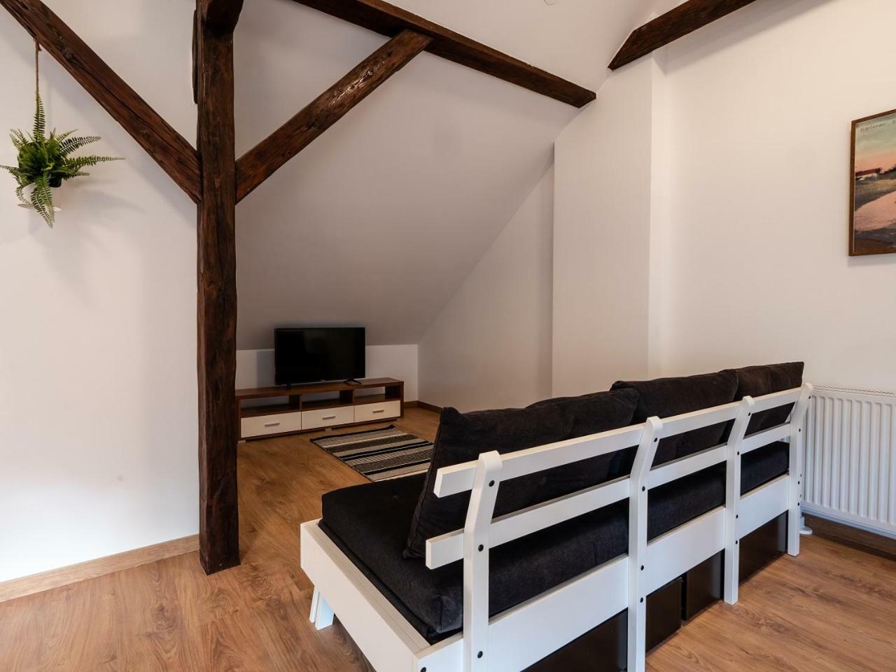Eva Rooms & Studio Apartment Karlovac Exterior foto